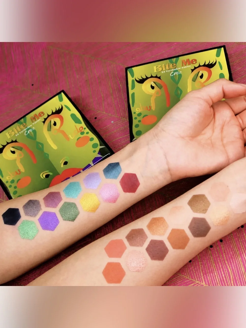 NEW Rude Bite Me Croc Crocodile 25 Bright Matte & Shimmer Eyeshadow Palette